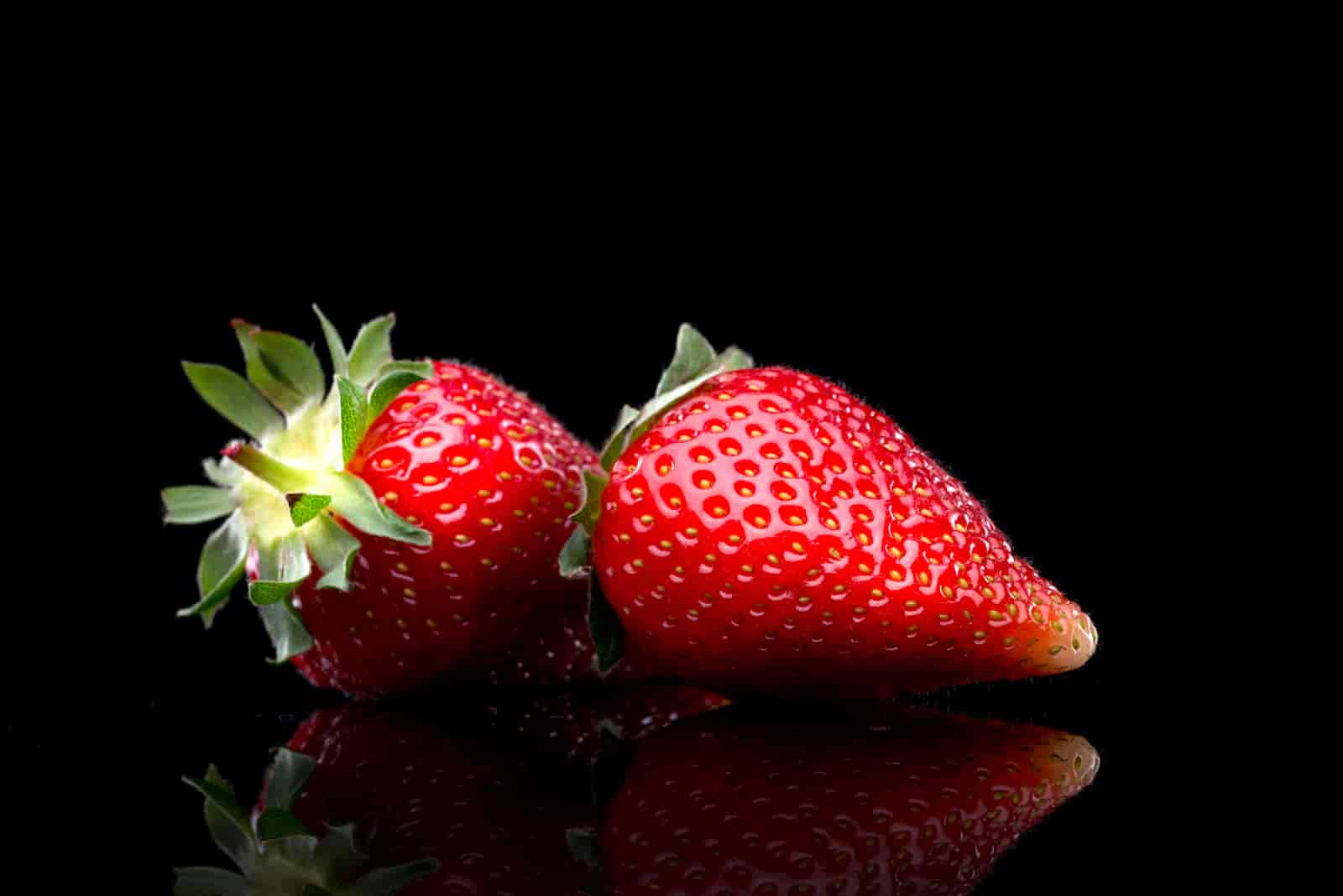 Are Black Strawberries Real? [ Here’s The Truth ]